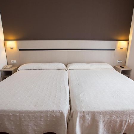 Hotel Costa Brava Blanes Bagian luar foto