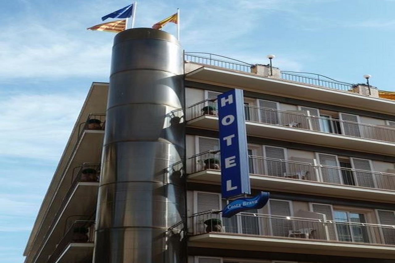 Hotel Costa Brava Blanes Bagian luar foto