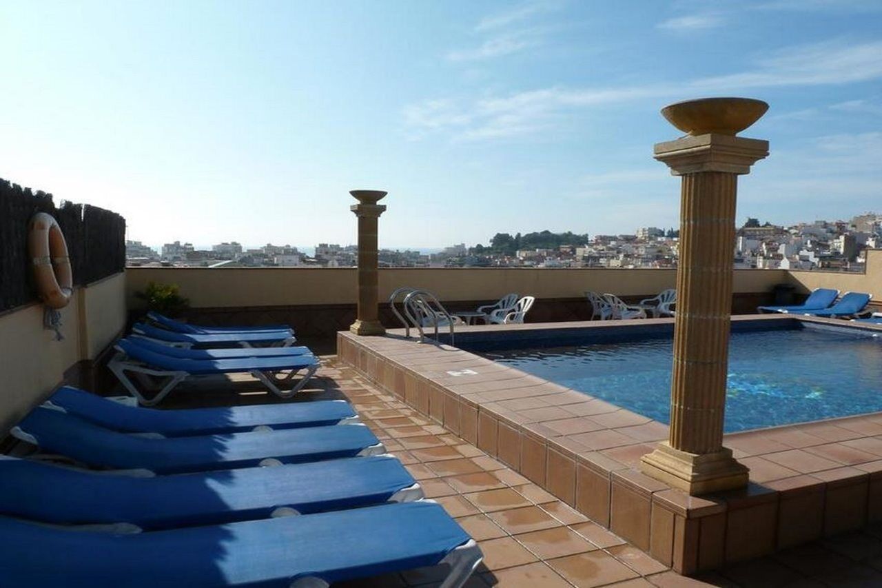Hotel Costa Brava Blanes Bagian luar foto